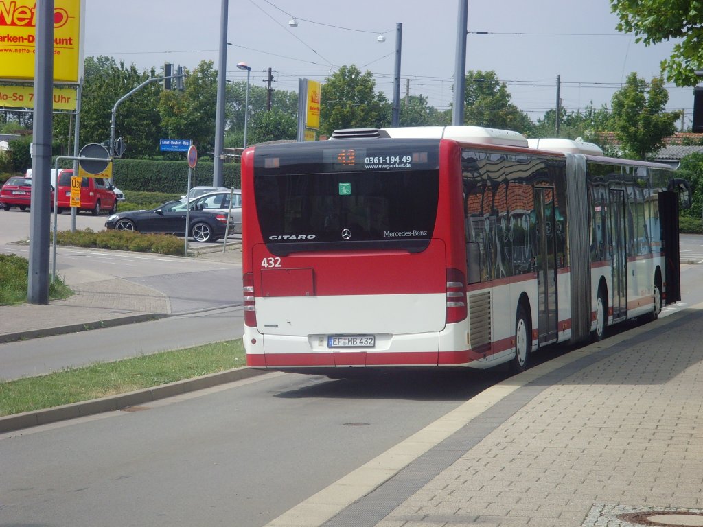 Gelenkbus der Linie 43