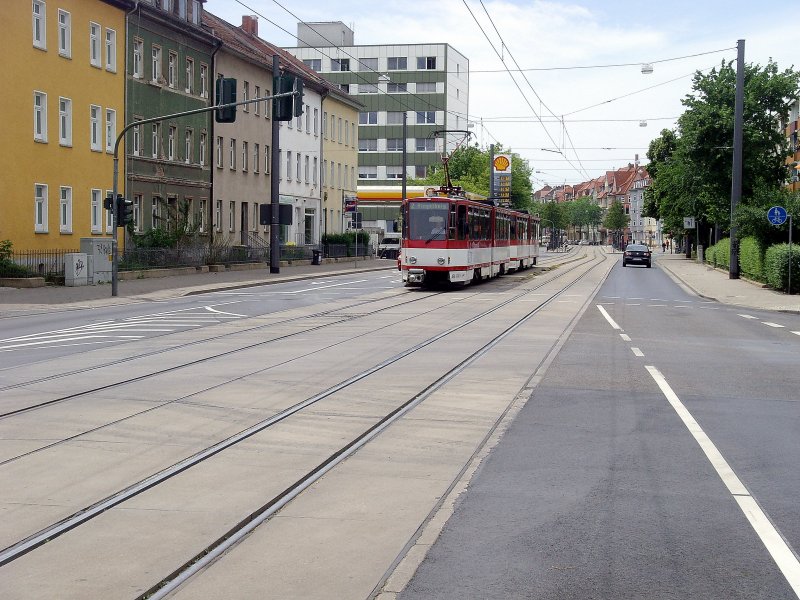 Tatra-Zug der Linie 2 zum Ringelberg verlsst den Hanseplatz